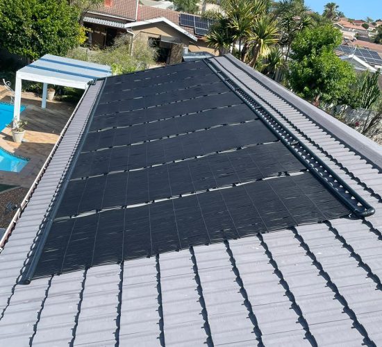 Swimming pool solar installation